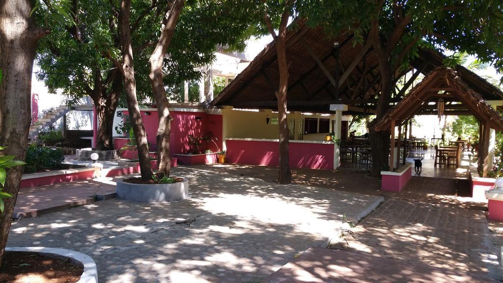Ar Sun Hotel Antsiranana Екстериор снимка