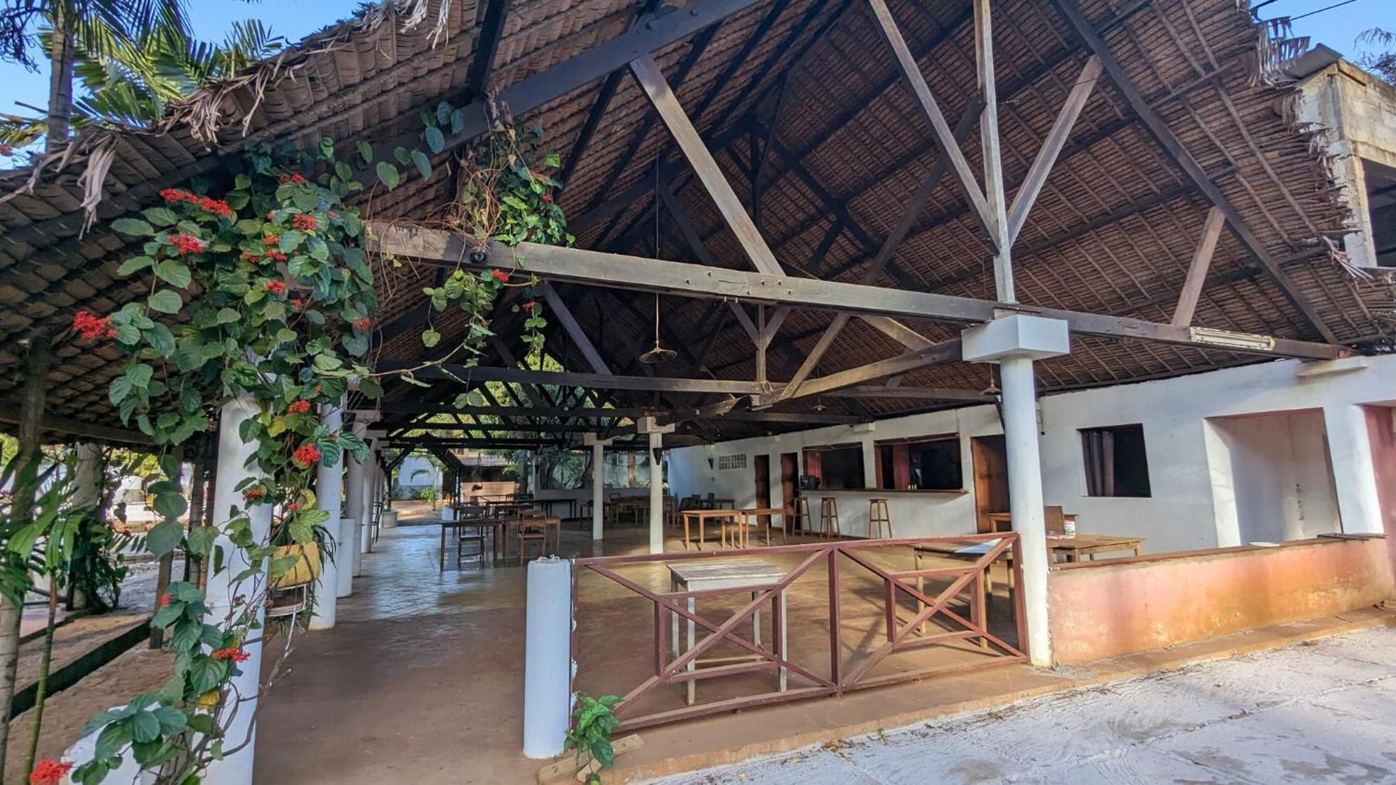 Ar Sun Hotel Antsiranana Екстериор снимка