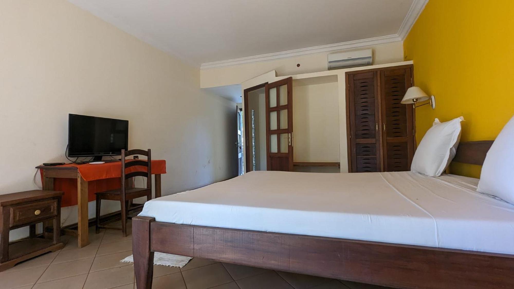 Ar Sun Hotel Antsiranana Екстериор снимка