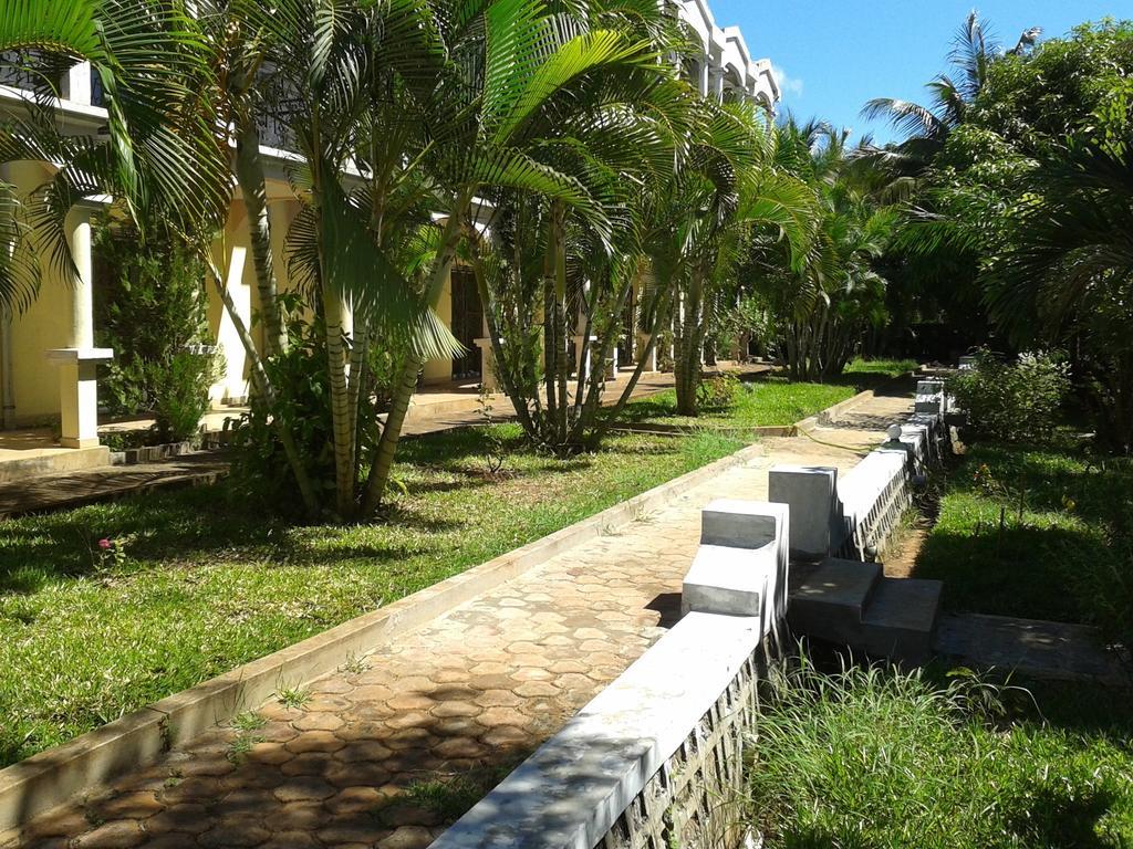 Ar Sun Hotel Antsiranana Екстериор снимка